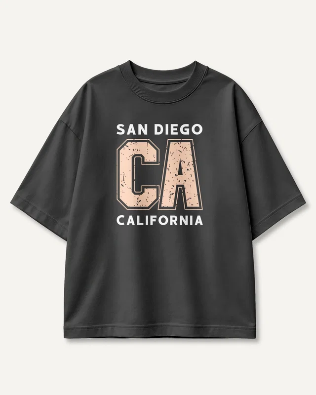 San Diego CA California Oversized T-Shirt in Black — front
