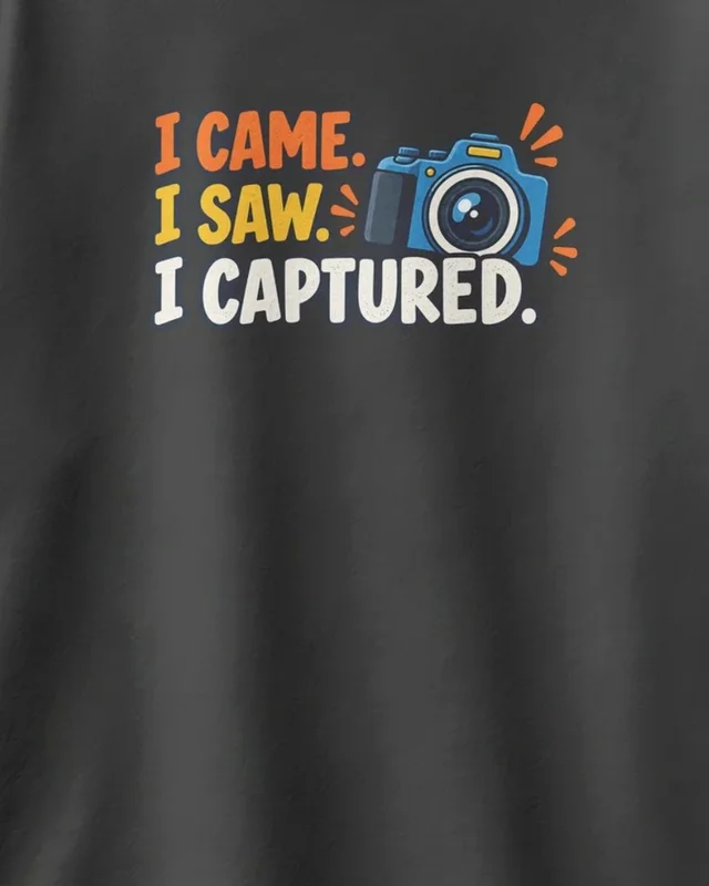 I Came I Saw I Captured Oversized T-Shirt in Black — design detail