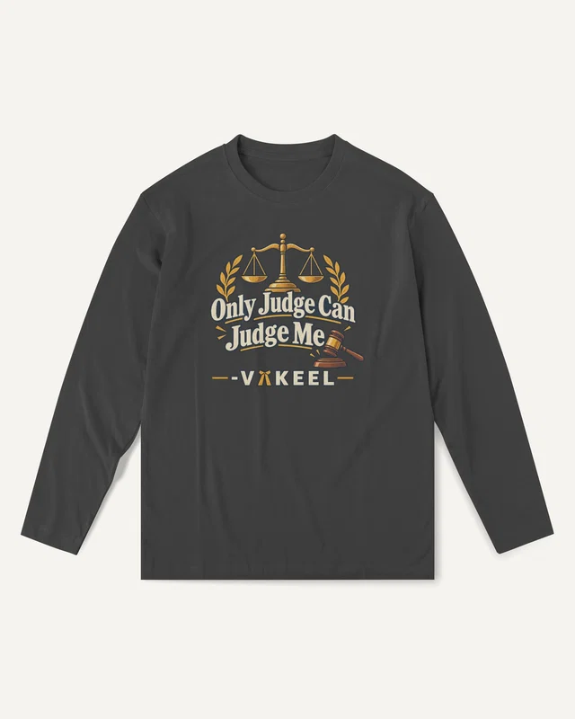 Only Judge Can Judge Me Vakeel Long-Sleeve T-Shirt in Black — front