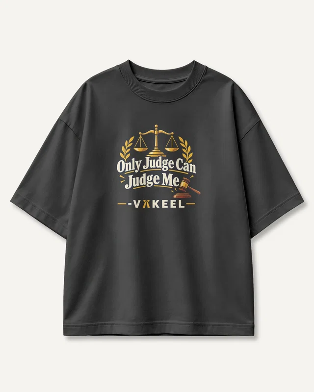 Only Judge Can Judge Me Vakeel Oversized T-Shirt in Black — front