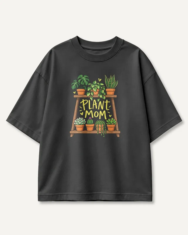 Plant Mom Oversized T-Shirt in Black — front
